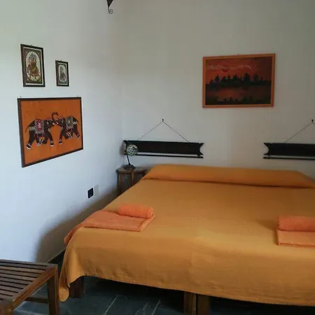 Bed & Breakfast B&B Govinda Shanty House 3*